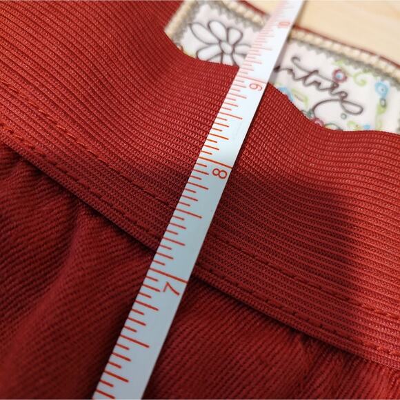 Aventura Organic Cotton Capri Pants Size 8 - Picture 8 of 11